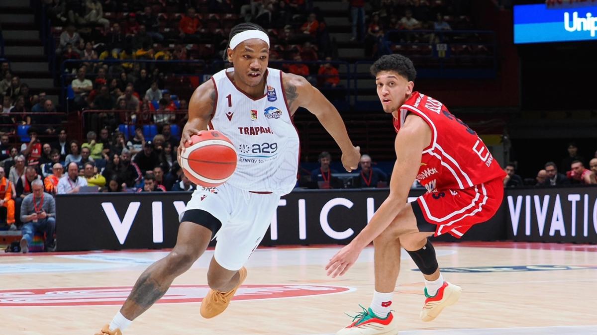 LIVE | Espugnata Milano! Colpo Trapani Shark al Forum con un Notae glaciale