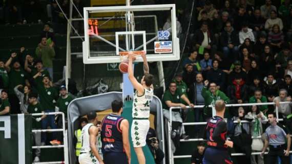 A2 - Avellino batte l'Urania Milano al supplementare con Mussini e Jurkatamm