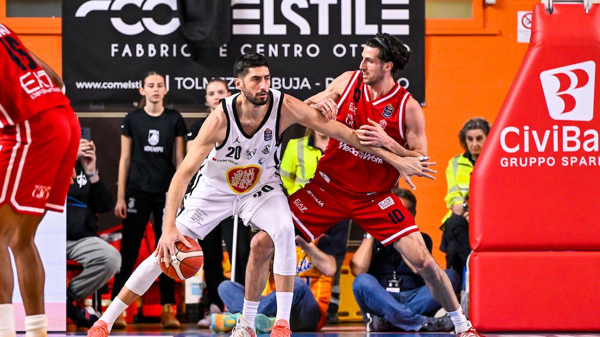 Udine vs Olimpia Milano: diretta 4Q 69-75 35'