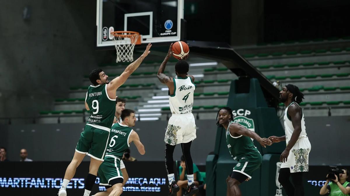 Dinamo Sassari, domani c'è il CS Valcea 1924 al PalaSerradimigni