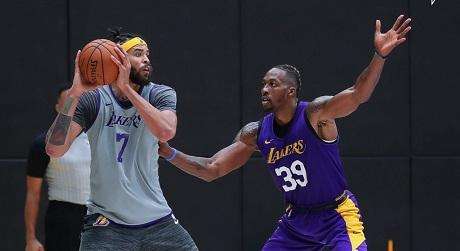 NBA - Lakers: Frank Vogel bene impressionato da Howard e McGee