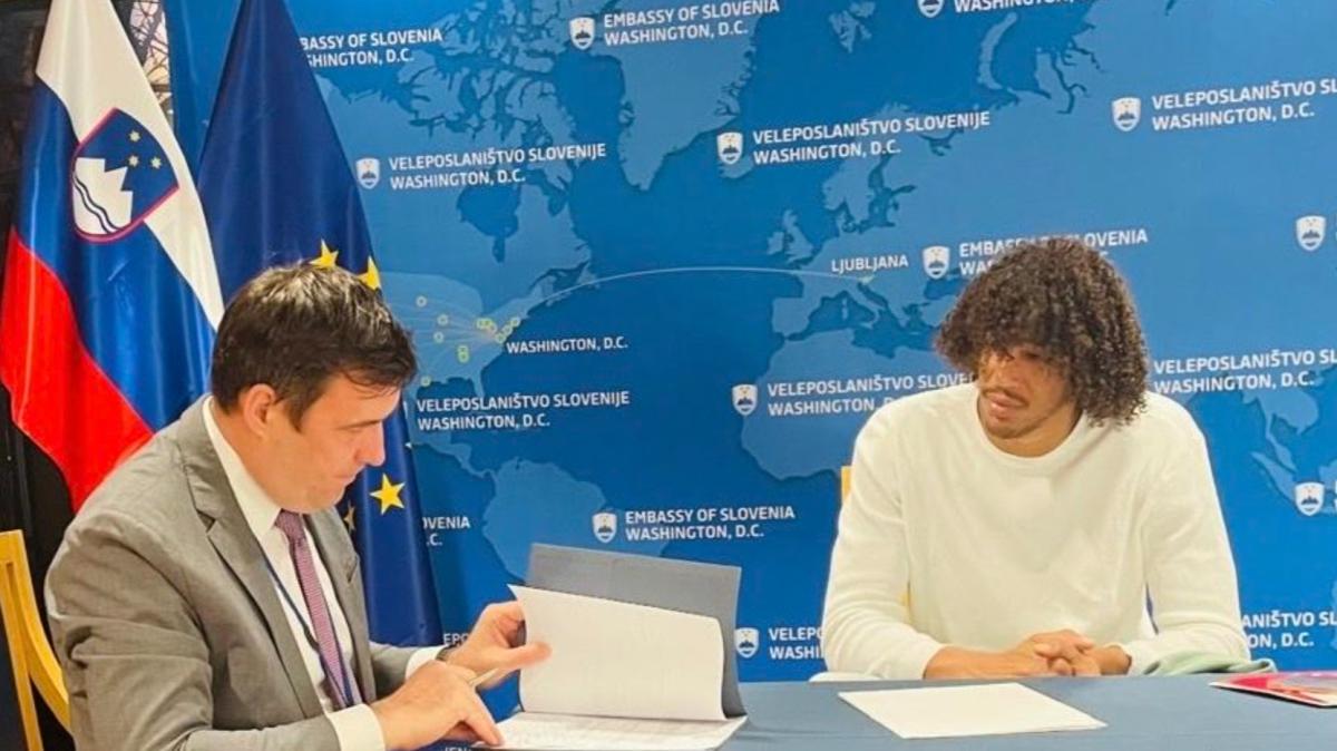 Il lungo dei Lakers Jaxson Hayes ha ricevuto la cittadinanza slovena