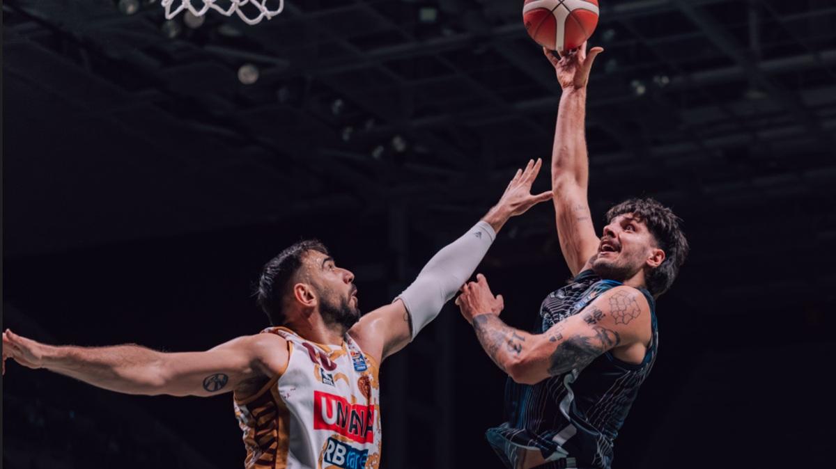 F8 | Tortona trova la chiave per battere Venezia: gli highlights