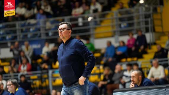 VL Pesaro: Spiro Leka sulla sconfitta con Rieti, il mercato e l'infortunio di Bucarelli