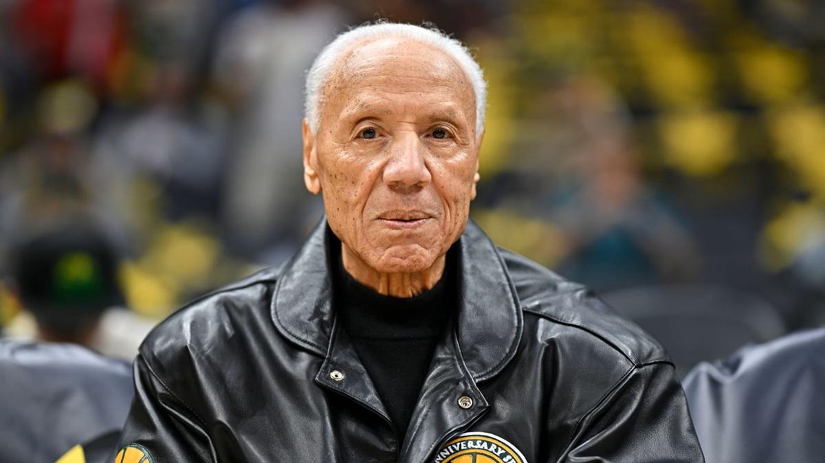 Lenny Wilkens, leggenda NBA, è morto a 88 anni a Seattle
