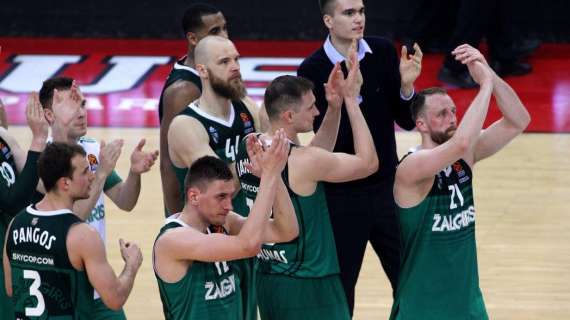 EuroLeague - Playoff: la favola dello Zalgiris continua, Olympiacos ko dopo un overtime in gara-1