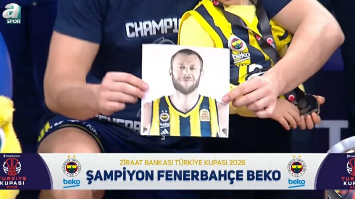 Il Fenerbahce vince la Coppa di Turchia, arriva la dedica a Nicolò Melli
