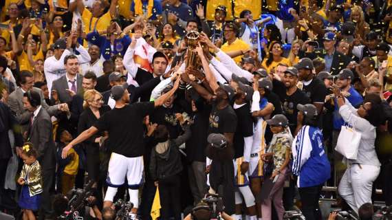 NBA: Golden State fa il bis in 3 anni, Durant (MVP) schiaccia Cleveland