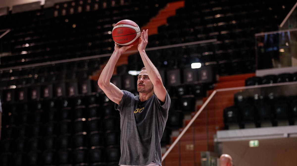 Trieste, altra tegola: infermeria piena, si ferma anche capitan Deangeli