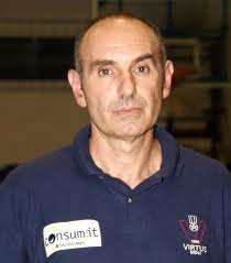 Coach Vezzosi