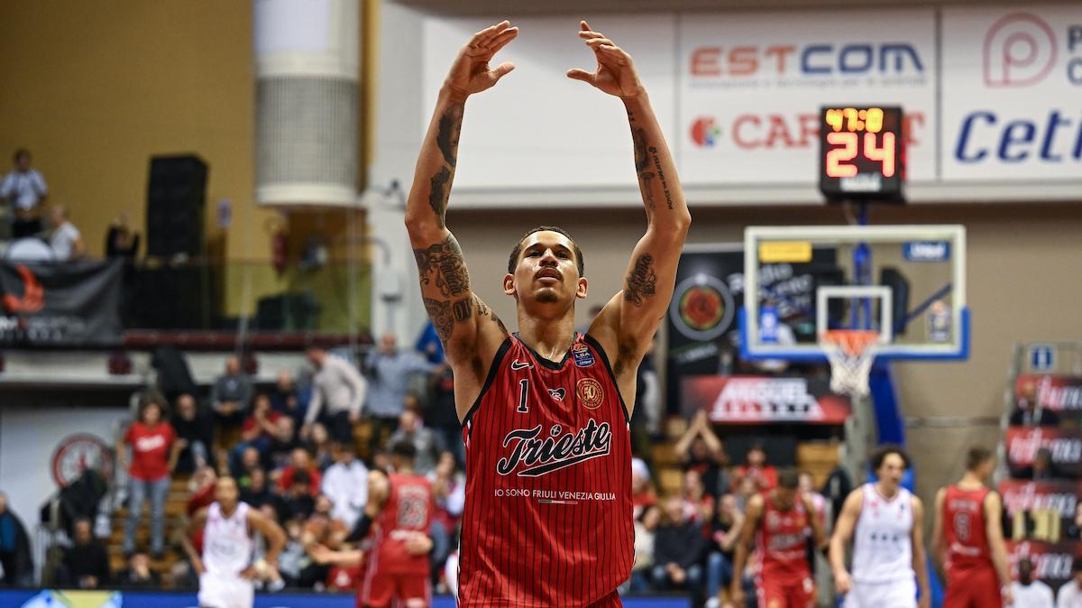 Tensione Trieste: lite tra Toscano-Anderson e coach Gonzalez?