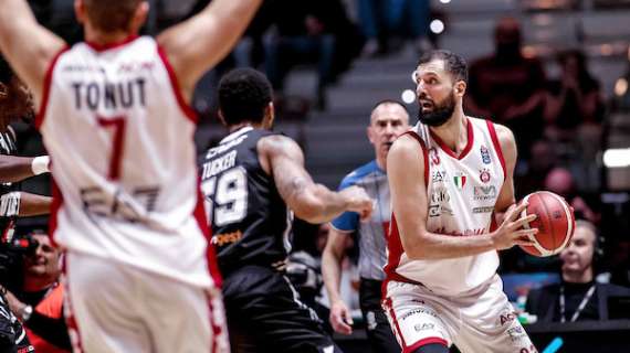 Olimpia, Messina su Mirotic: «Non vogliamo correre rischi, gestiti i minuti»