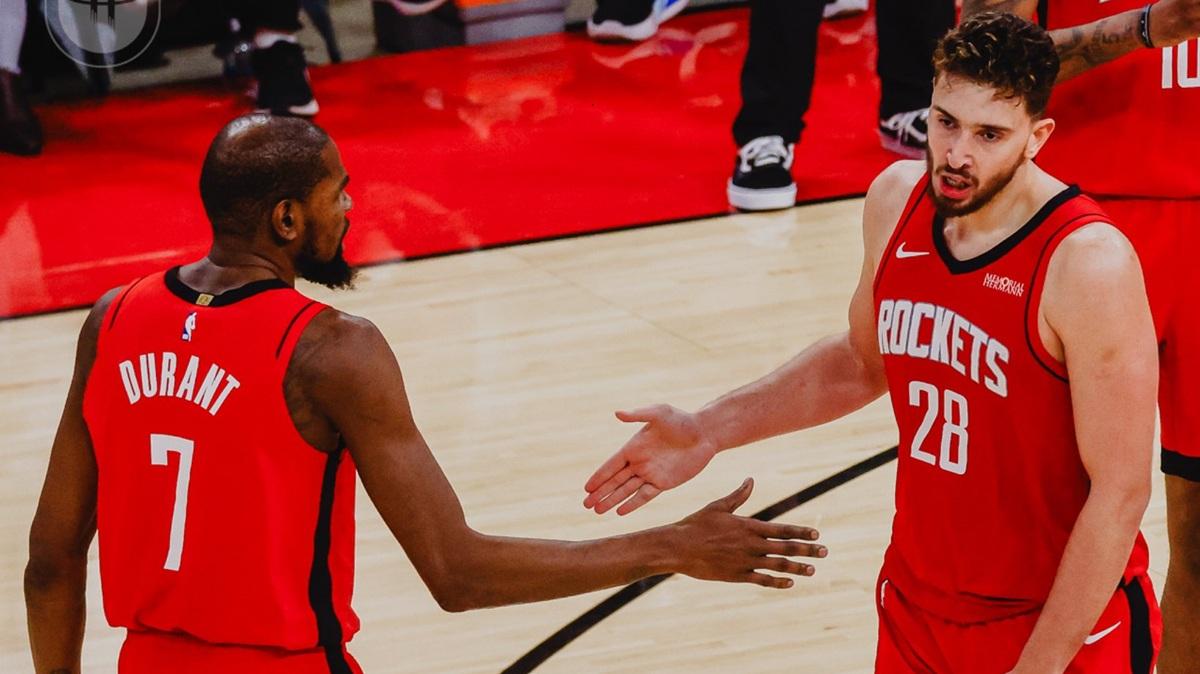 Durant ne mette 35 e Sengun domina: Rockets battono i Magic solo dopo overtime
