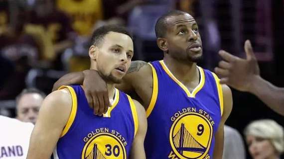 NBA - Warriors, Steph Curry a Iguodala "Mi manchi, fratello"