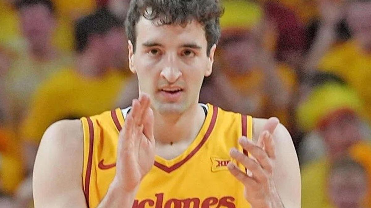 Milan Momcilovic riceve offerte da oltre $3 milioni dopo aver rinunciato al draft