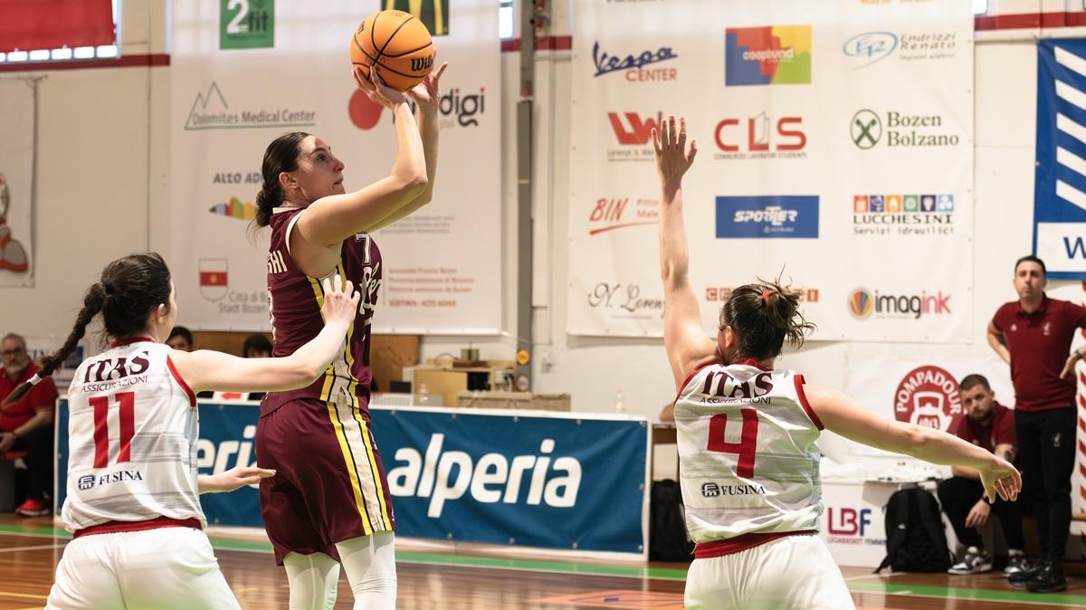 A2 F - Jolly Livorno: grande vittoria a Bolzano in gara 1 playoff