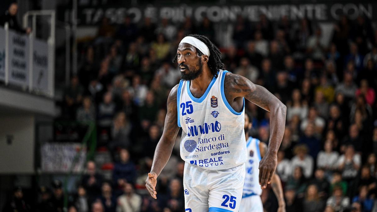 LIVE | Carattere Dinamo Sassari piega la capolista Germani Brescia all'overtime 