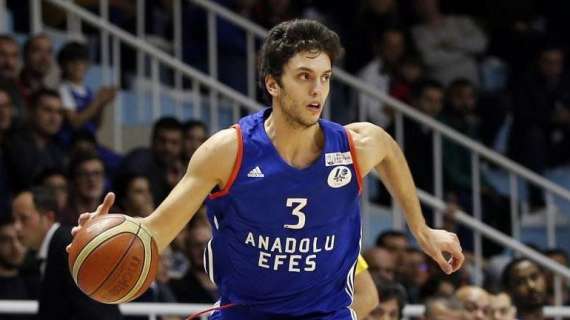Anadolu Efes extended with Ogulcan Baykan for three more years