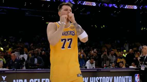 È la fine di un'era: i Los Angeles Lakers venduti dopo 46 anni