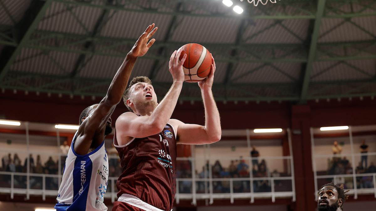 La Trapani Shark "scopre" Matthew Hurt, alla prima esperienza in Europa