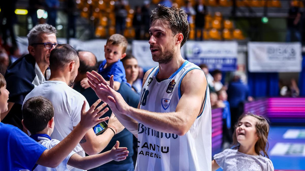Acqua S.Bernardo Cantù, De Nicolao: "Sognavamo tutti una giornata così"