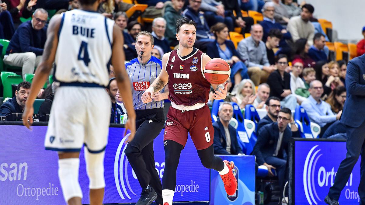 LIVE LBA | Dinamo Sassari vs Trapani Shark: diretta 51-34 intervallo