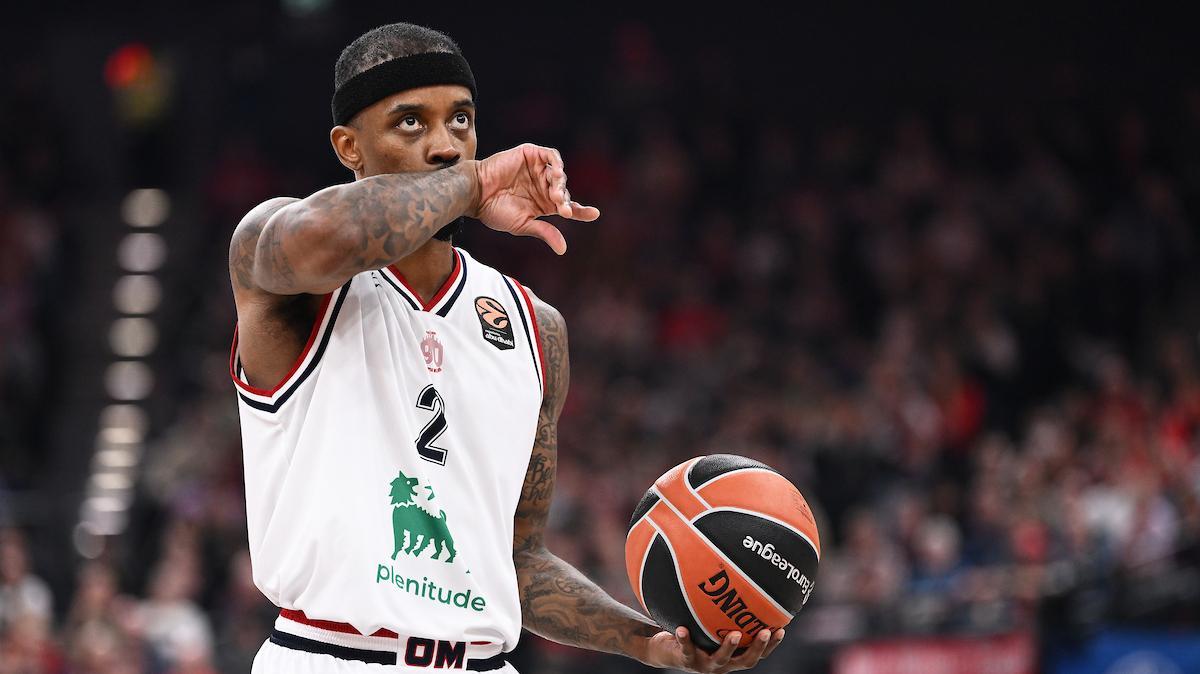 Lorenzo Brown, ora è incubo Olimpia: nuovo stop per il play, un trauma alla spalla