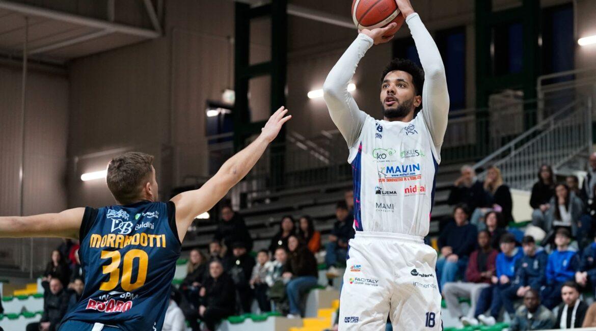 Serie B - La Malvin si ferma sul più bello, Pesaro vince al PalaDennerlein