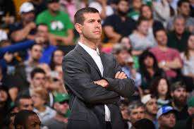 NBA - Celtics: Brad Stevens difende di nuovo Kyrie Irving