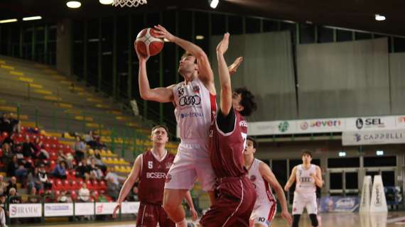 Serie B - Simonetti porta il Basketball Lucca alla vittoria sulla SB Arezzo