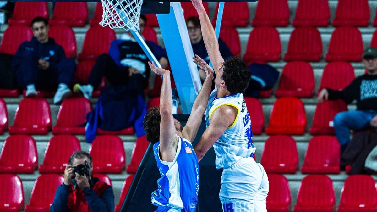 A2 - La Tezenis vola nel terzo quarto e piega Ruvo di Puglia