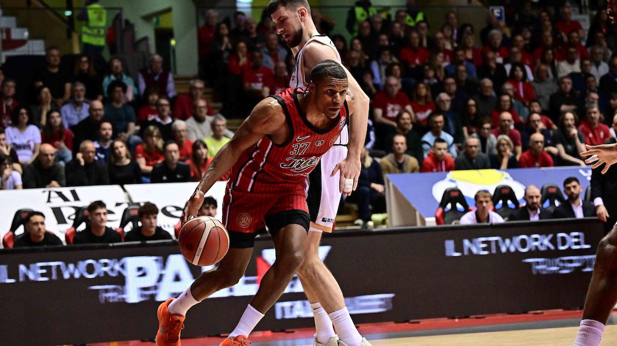 Pallacanestro Trieste vs Aquila Trento: diretta 4Q 78-72 39'