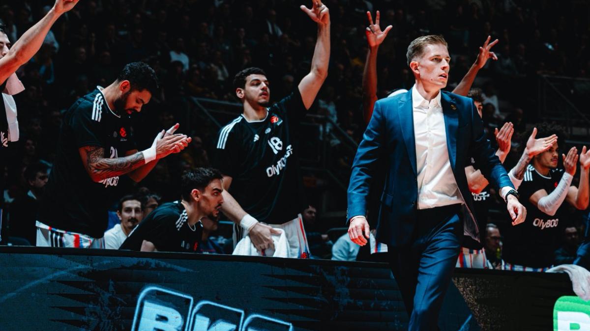 Parigi espugna Bologna con il neo coach Thomas, appena 27 anni: «La dedico a Tabellini»