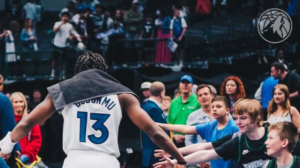 Wolves in controllo totale a Dallas: rientro sereno per Anthony Edwards