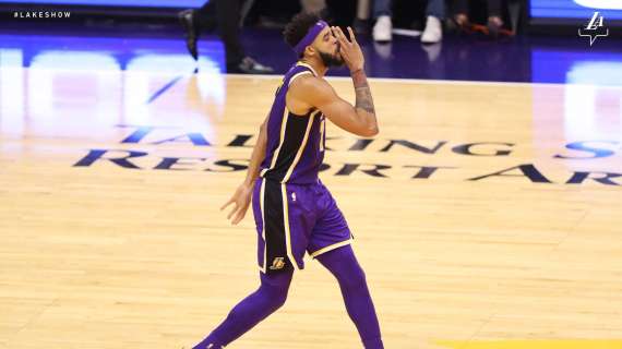 NBA - I Lakers si sbloccano contro i Suns grazie a un super primo tempo