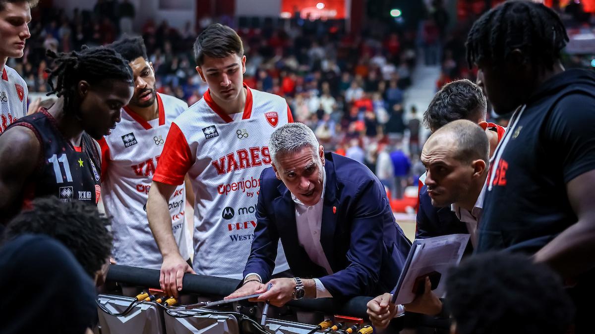 «Saremo molto migliori»: Varese, Kastritis fiducioso dopo la sosta e con uno Stewart in più 