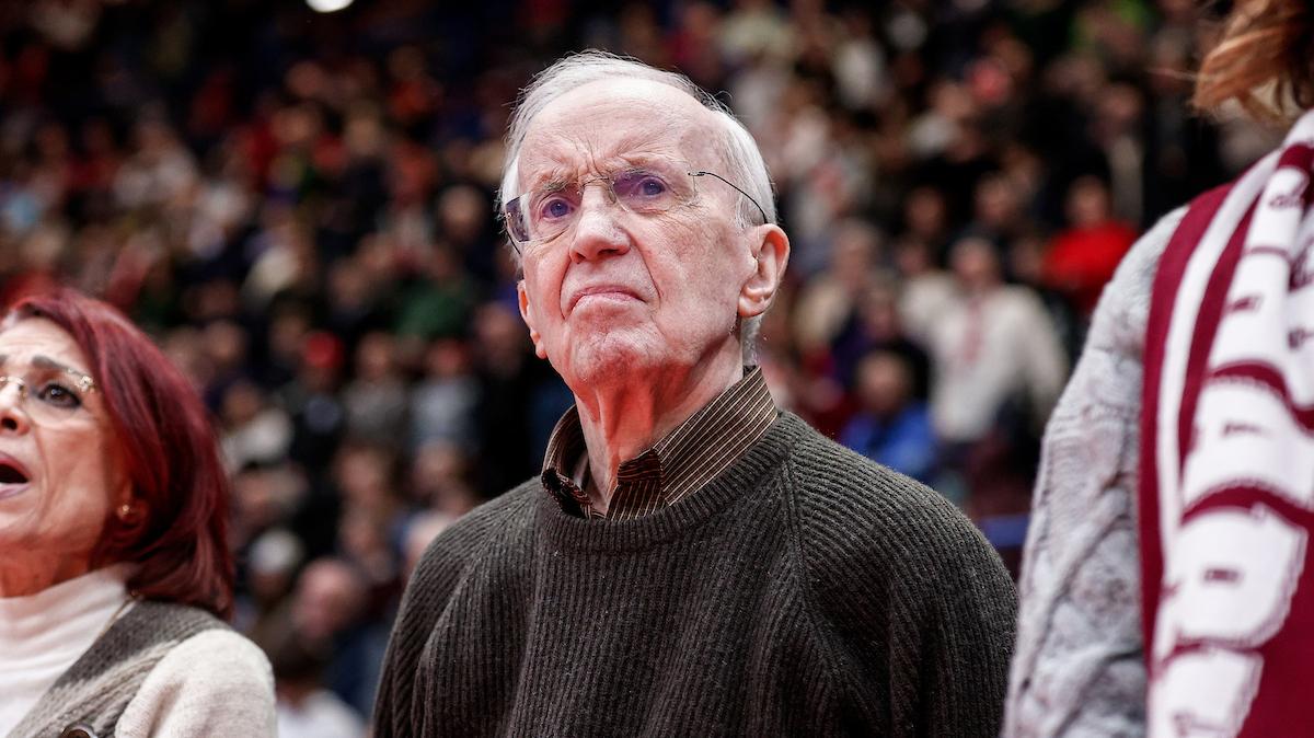 Dan Peterson: «Olimpia e Virtus non hanno ancora la telepatia mentale delle super squadre»