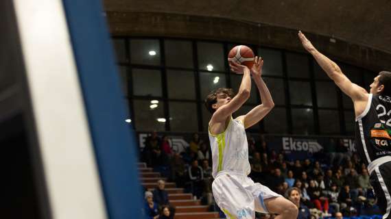 Serie B - Ragusa si scioglie nel finale, al PalaPadua passa la Rucker