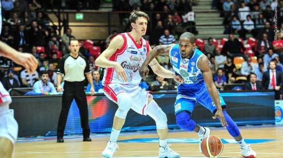 Playoff finale gara 4 la Dinamo Sassari difende il campo senza convincere, superata Reggio Emilia all'overtime