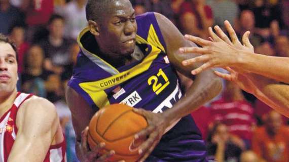 Varese, Dunston firma con la Cimberio