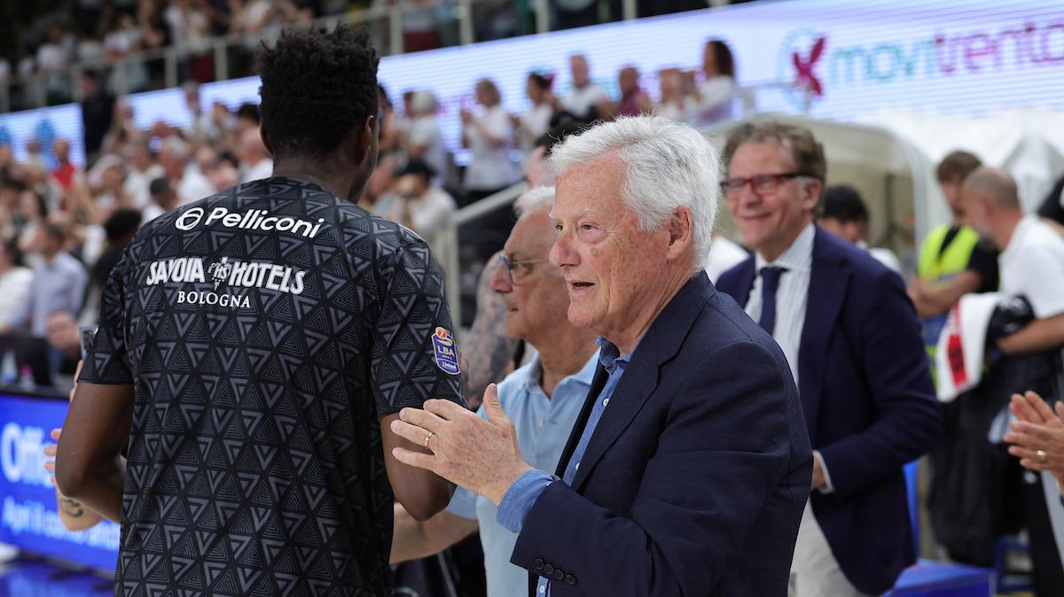 Massimo Zanetti: «Siamo la Virtus. Non ho mai avuto paura». Ronci: «Reagito insieme»