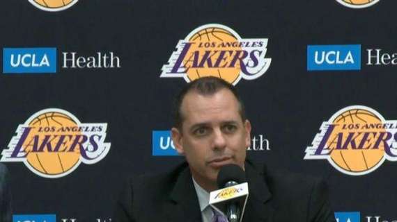 NBA - Lakers, Frank Vogel ha già avuto un incontro positivo con LeBron James