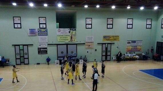 Serie C - Brindisi: accende un bengala durante una partita di basket