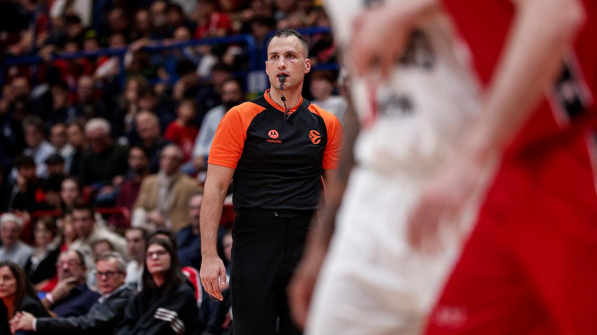Dopo l'arresto, EuroLeague sospende l'arbitro Uros Nikolic