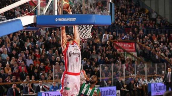 Valanga reggiana sulla Sidigas Avellino