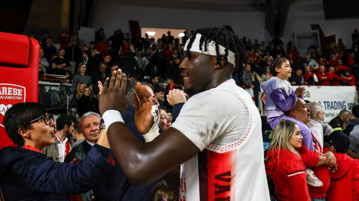 Elisee Assui: «Era molto importante sbloccarci, è stato esaltante farlo nel derby»