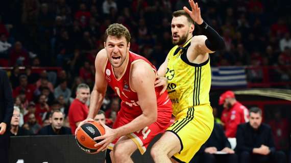 EL highlights: il Fenerbahçe espugna il Peace and Friendship Stadium dell'Olympiacos