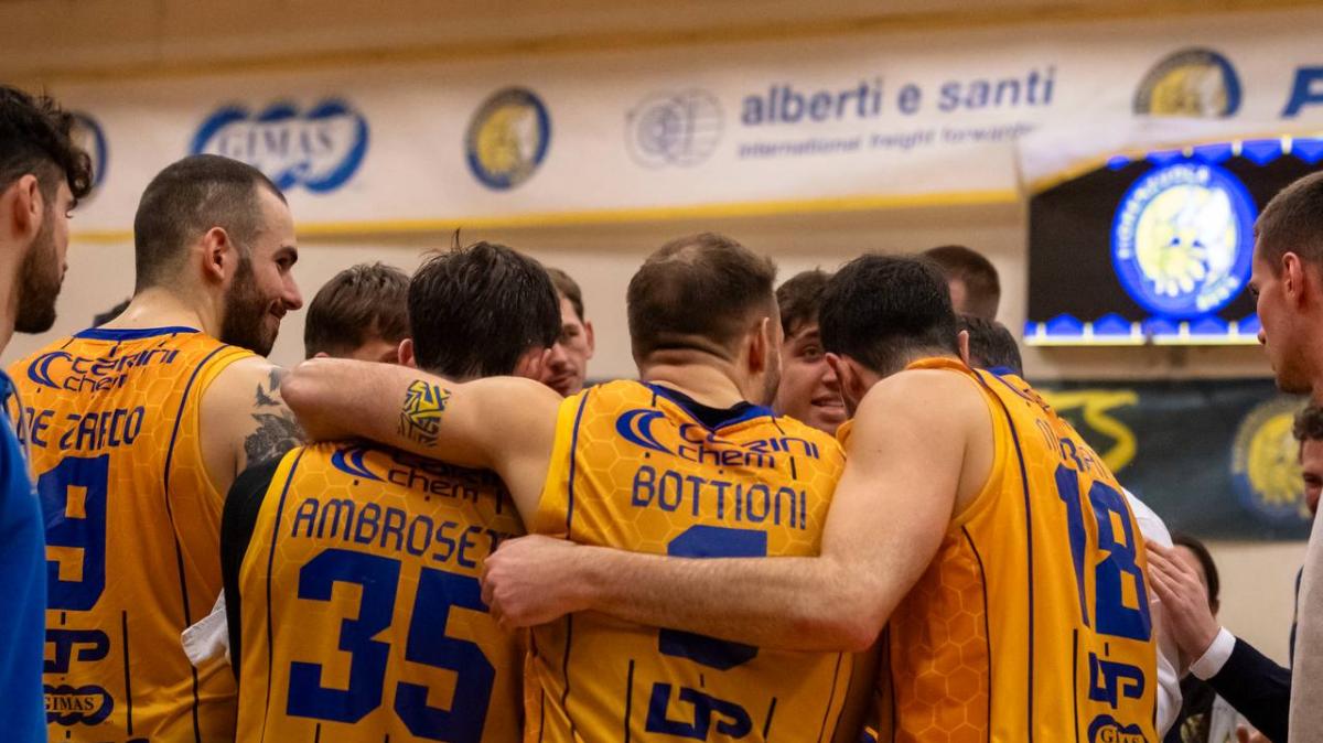Serie B - Bees belli di notte; netto 85-65 sull'Assigeco Piacenza nel derby 