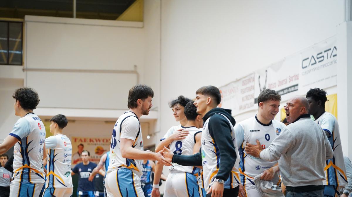 Serie B - Dinamo Brindisi ospita il New Basket Mola al PalaZumbo