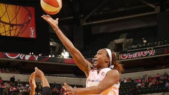 WNBA, playoff: Indiana Fever avanza superando Chicago Sky anche in gara due